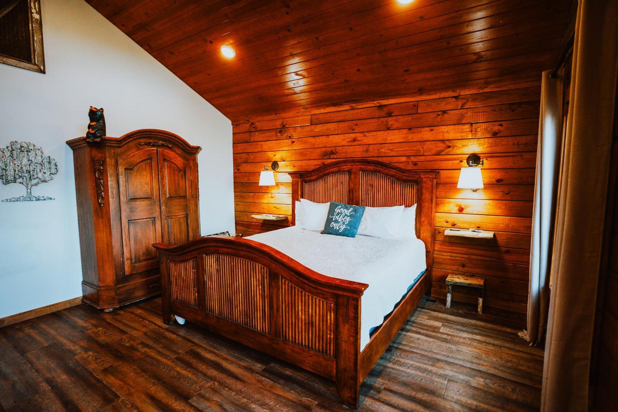 Hotel Starlight Haven Hot Springs Esterno foto