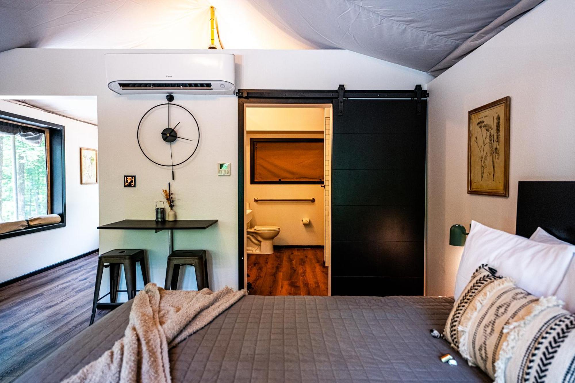 Hotel Starlight Haven Hot Springs Esterno foto