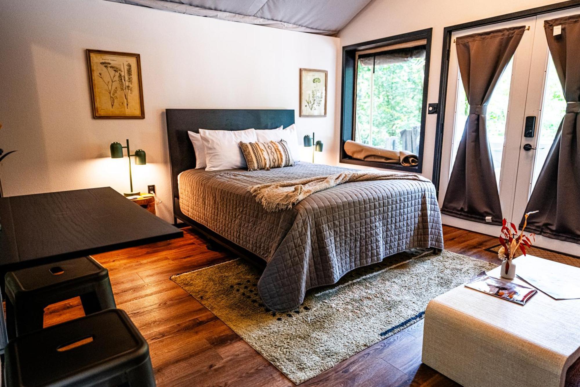 Hotel Starlight Haven Hot Springs Esterno foto
